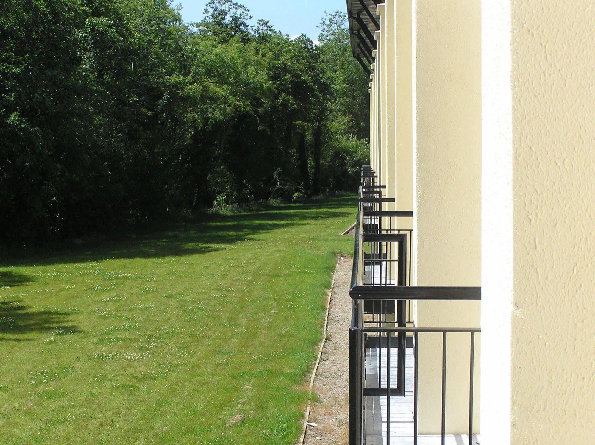 The Lodge At Woodenbridge Аклоу Экстерьер фото